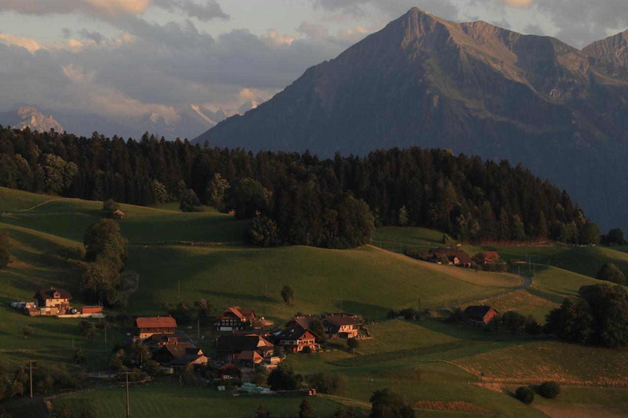 Studio Der Alpen Тун Экстерьер фото